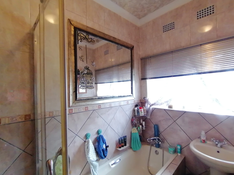 3 Bedroom Property for Sale in Stilfontein Ext 2 North West